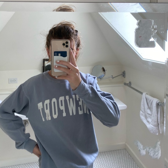 Brandy Melville Tops - Brandy Melville Newport Sweatshirt